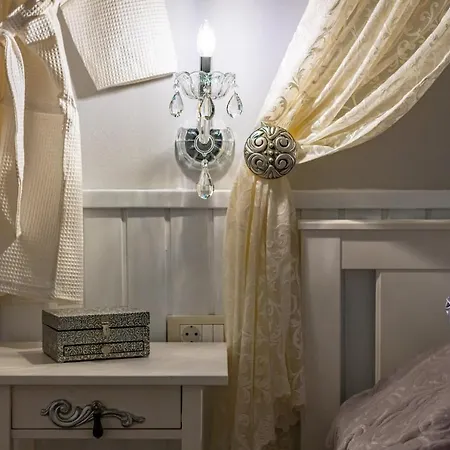 Marika's Deluxe 시미