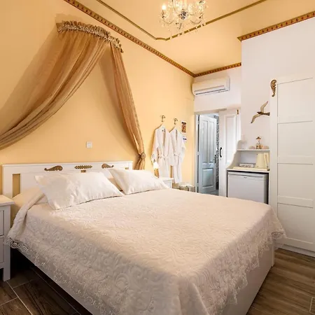 Marika's Deluxe Symi